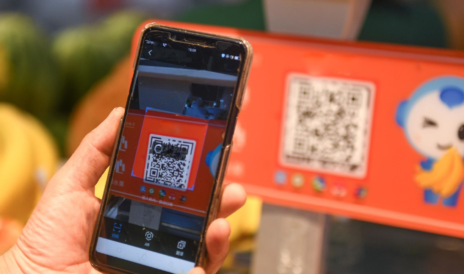 Innovación digital: ¿por qué implementar códigos QR en etiquetas?